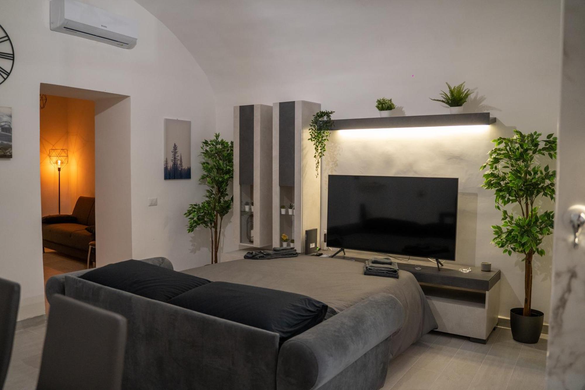 Dietro Al Plebiscito Luxury Suite Nápoles Exterior foto